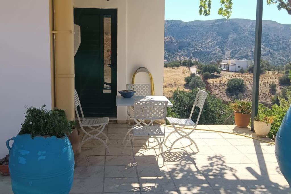 Το Σπίτι Που Σε Ταξιδεύει Villa Agia Galini  Exterior photo